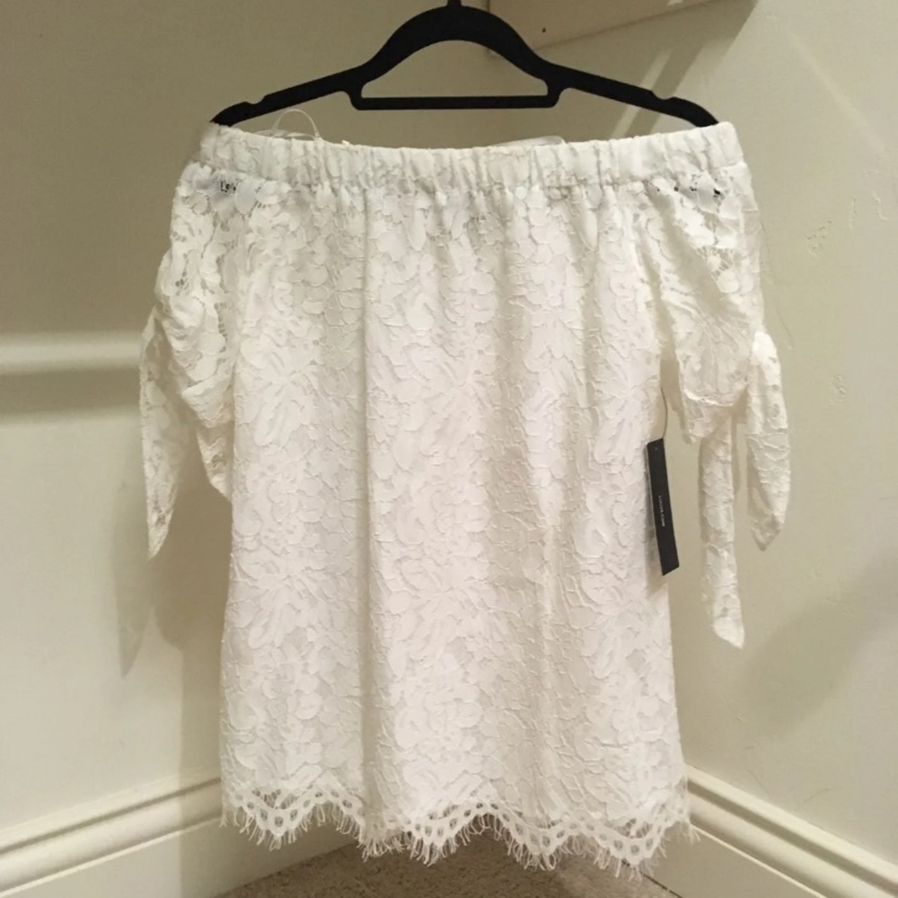 Off shoulder shirt